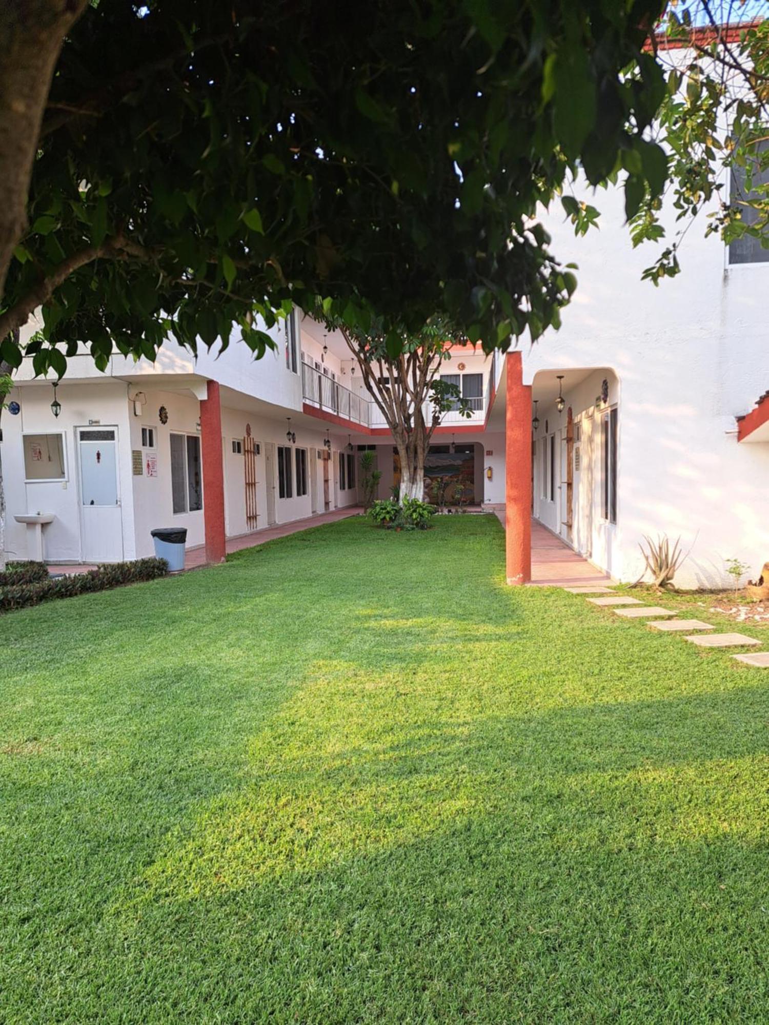 Hotel Quinta Paraiso Cocoyoc Exterior photo