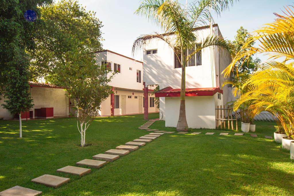 Hotel Quinta Paraiso Cocoyoc Exterior photo